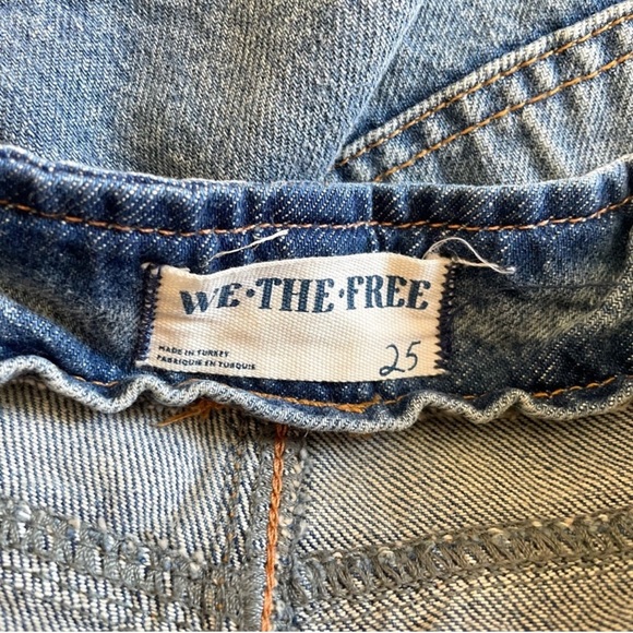 Free People We the Free Call Me Crazy Cargo Flare Mid Rise Jeans Size 25 - Picture 5 of 7